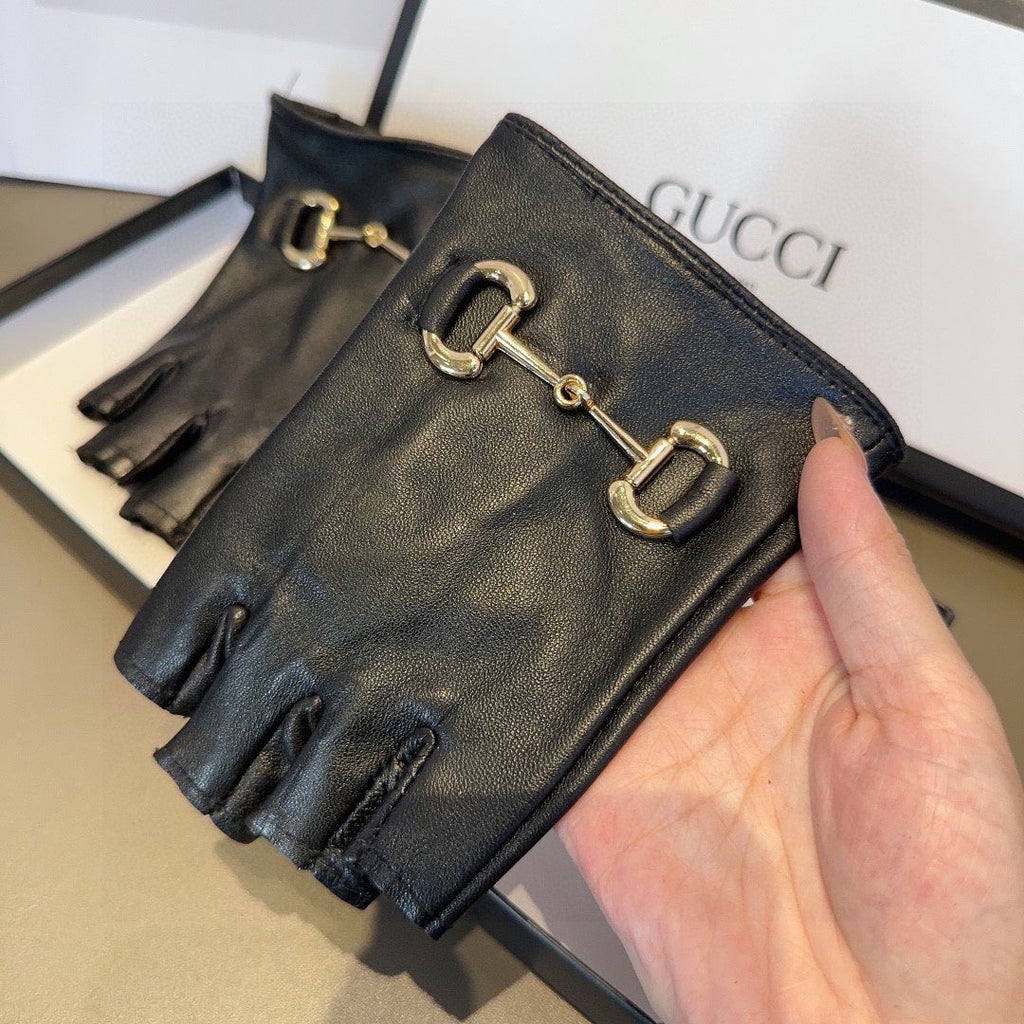 GUCCI FINGERLESS GLOVES IN BLACK LAMBSKIN 436035