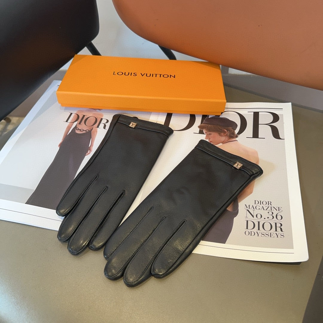 LOUIS VUITTON LV GLOVES IN BLACK LAMBSKIN 466818