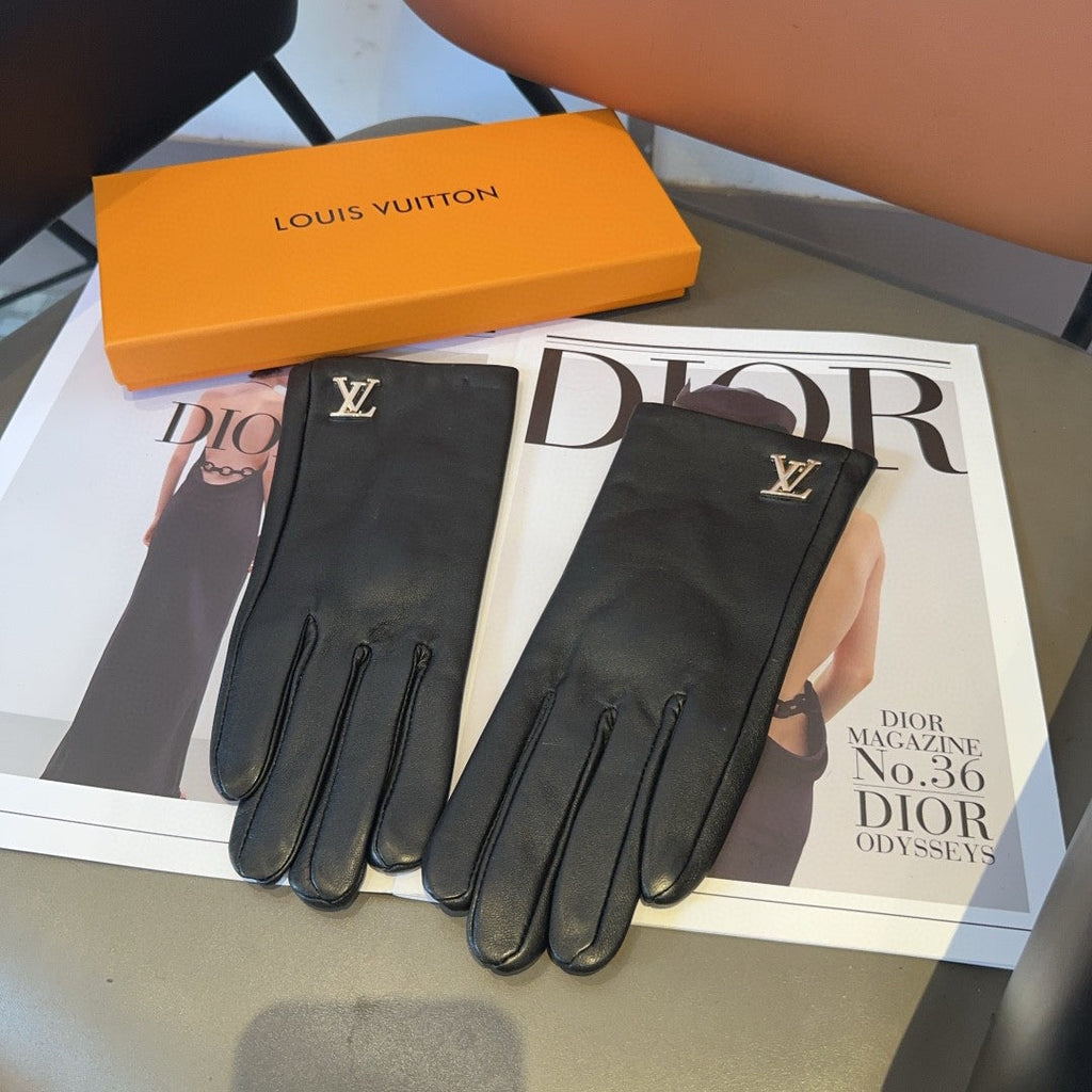 LOUIS VUITTON LV GLOVES IN BLACK LAMBSKIN 462302