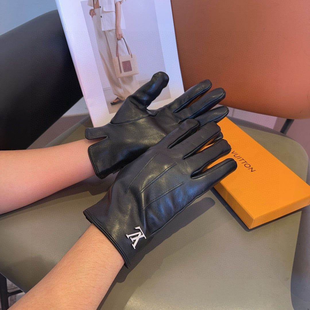 LOUIS VUITTON LV GLOVES IN BLACK LAMBSKIN 462373