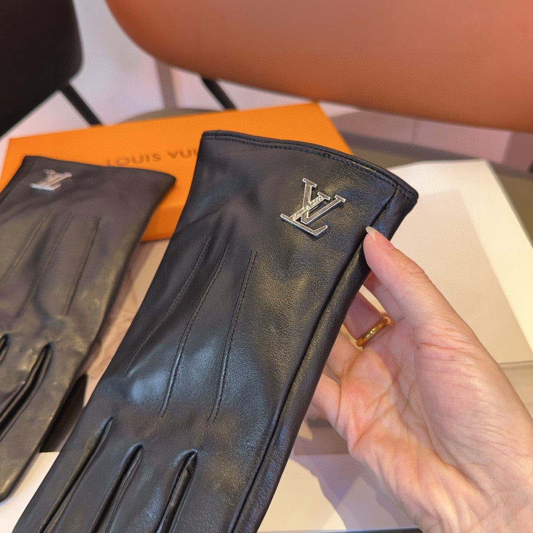 LOUIS VUITTON LV GLOVES IN BLACK LAMBSKIN 462373