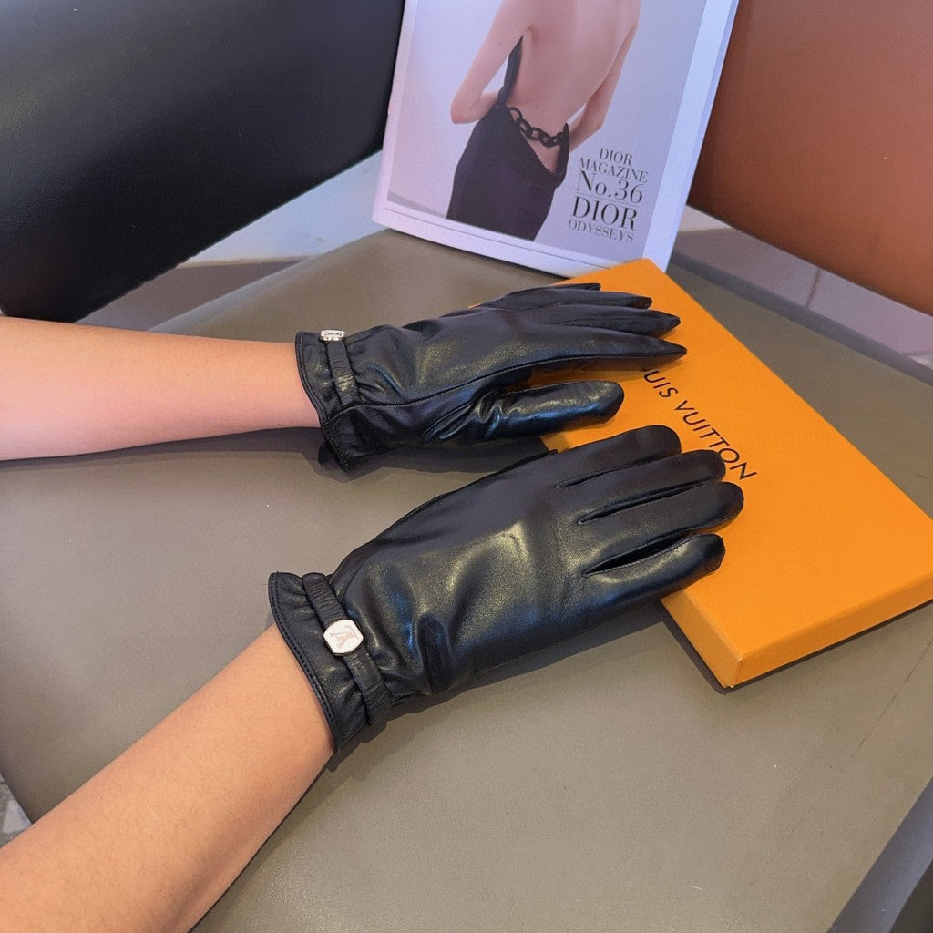 LOUIS VUITTON LV GLOVES IN BLACK LAMBSKIN 462377