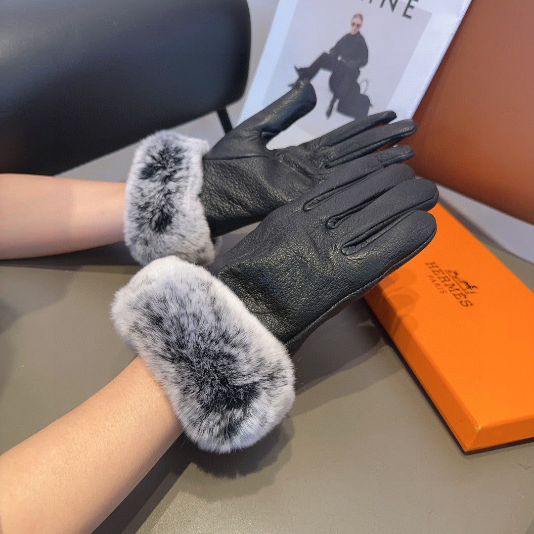 HERMES GLOVES IN BLACK DEERSKIN WITH RABBIT FUR 463888