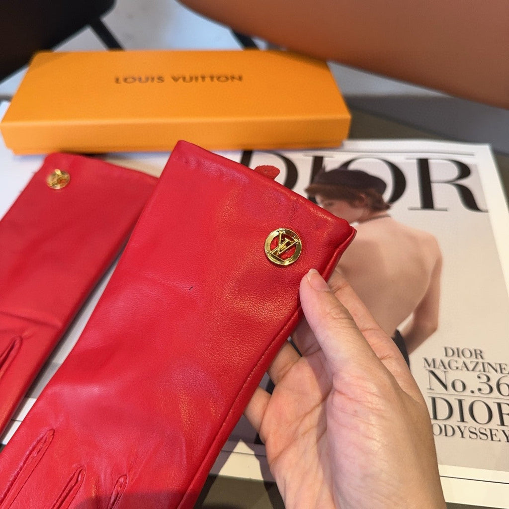 LOUIS VUITTON LV GLOVES IN CHERRY RED LAMBSKIN 463909