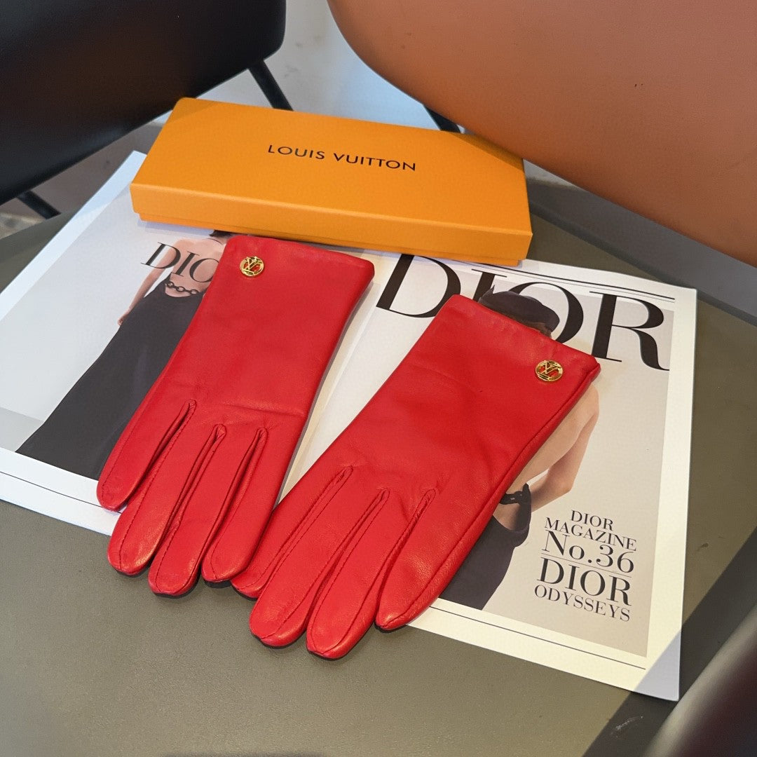 LOUIS VUITTON LV GLOVES IN CHERRY RED LAMBSKIN 463909