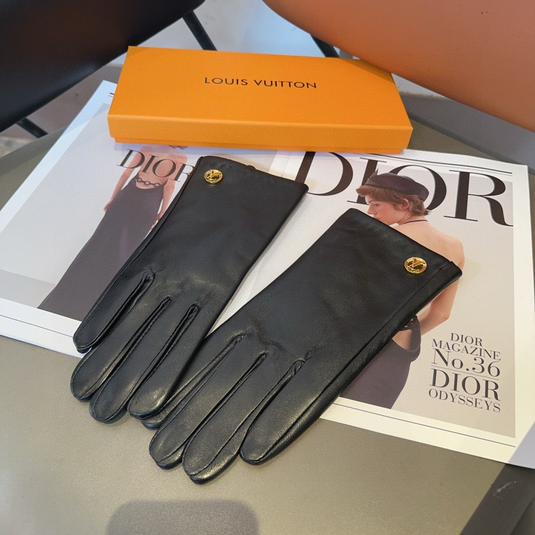 LOUIS VUITTON LV GLOVES IN BLACK LAMBSKIN 463910