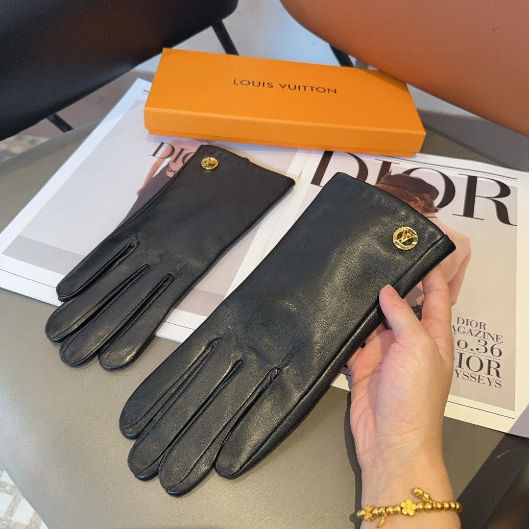 LOUIS VUITTON LV GLOVES IN BLACK LAMBSKIN 463910