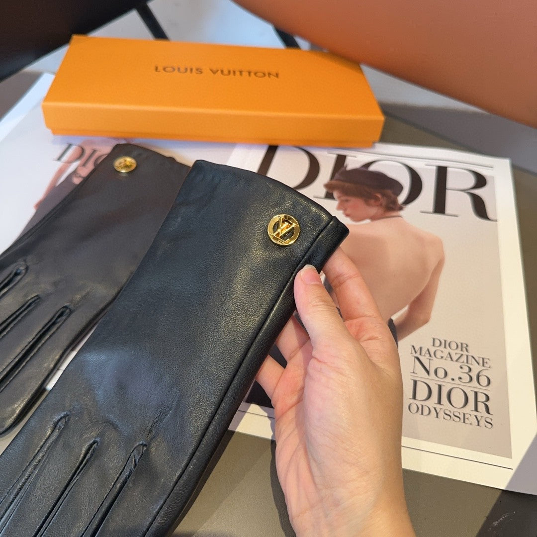 LOUIS VUITTON LV GLOVES IN BLACK LAMBSKIN 463910