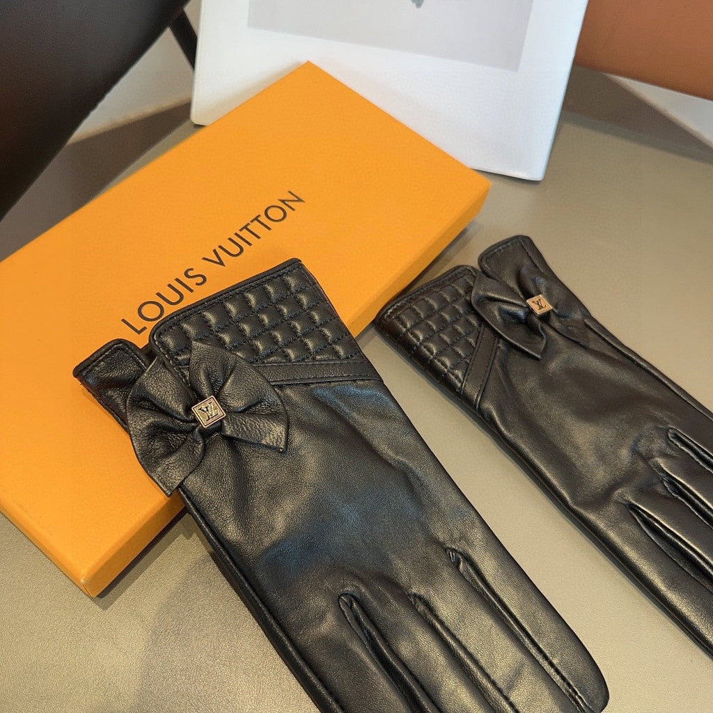 LOUIS VUITTON LV GLOVES IN BLACK LAMBSKIN 465812