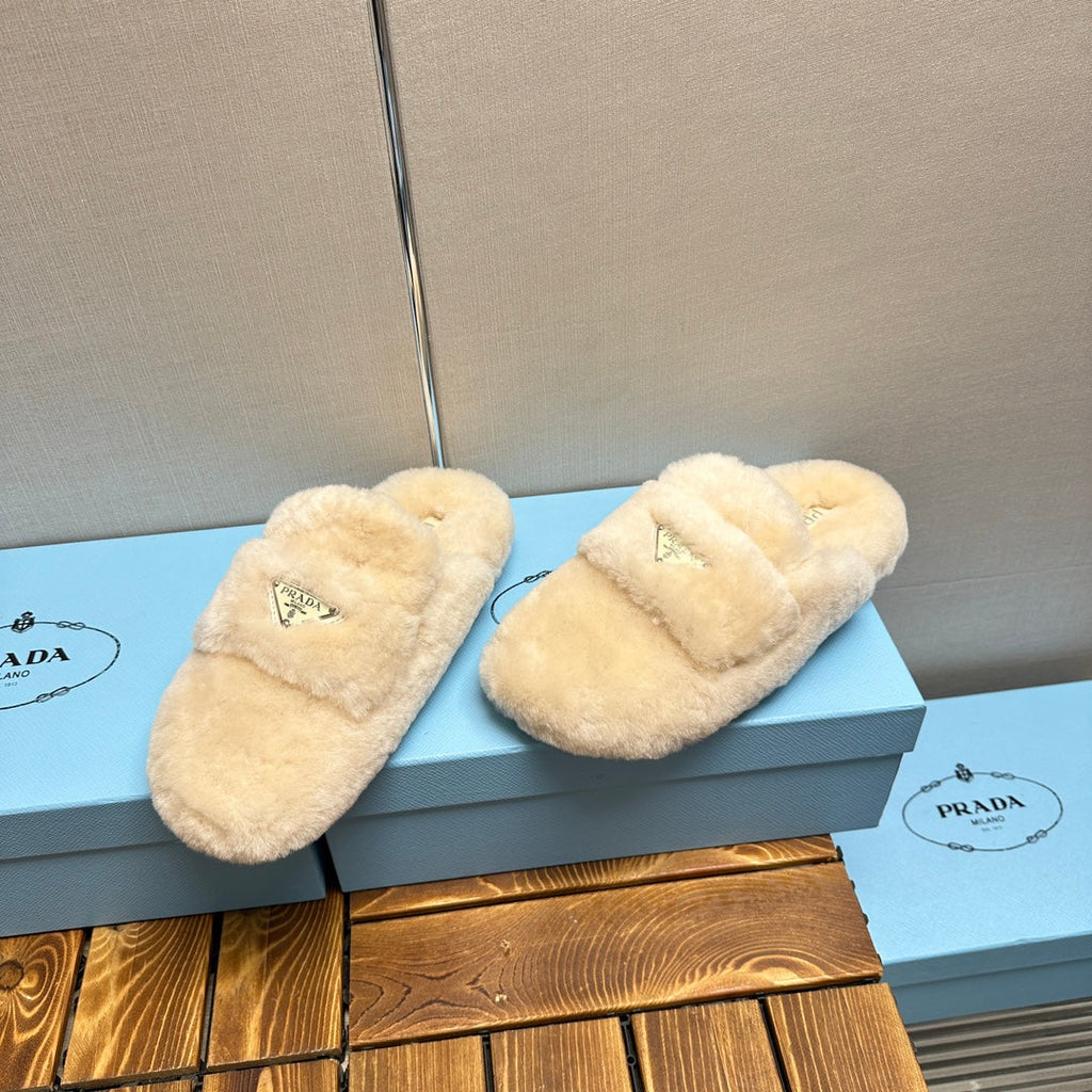 PRADA FLAT MULES IN TUSCAN BEIGE RABBIT FUR