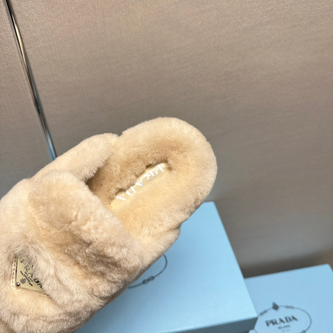 PRADA FLAT MULES IN TUSCAN BEIGE RABBIT FUR