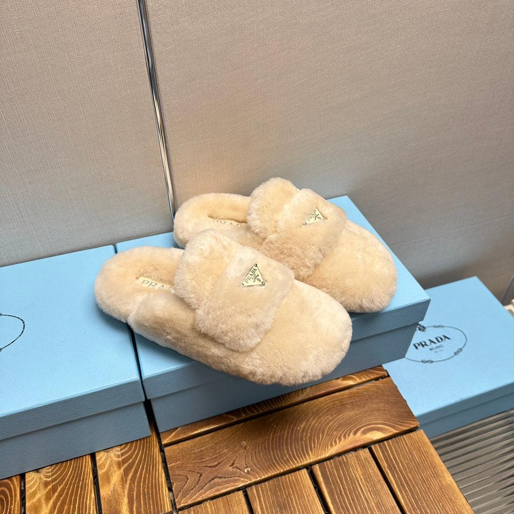 PRADA FLAT MULES IN TUSCAN BEIGE RABBIT FUR