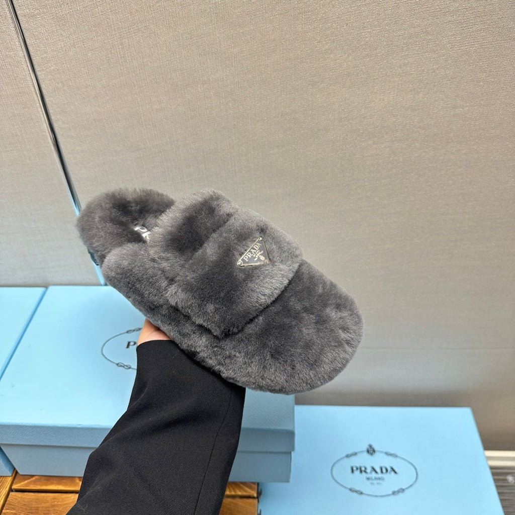 PRADA FLAT MULES IN GRAY RABBIT FUR