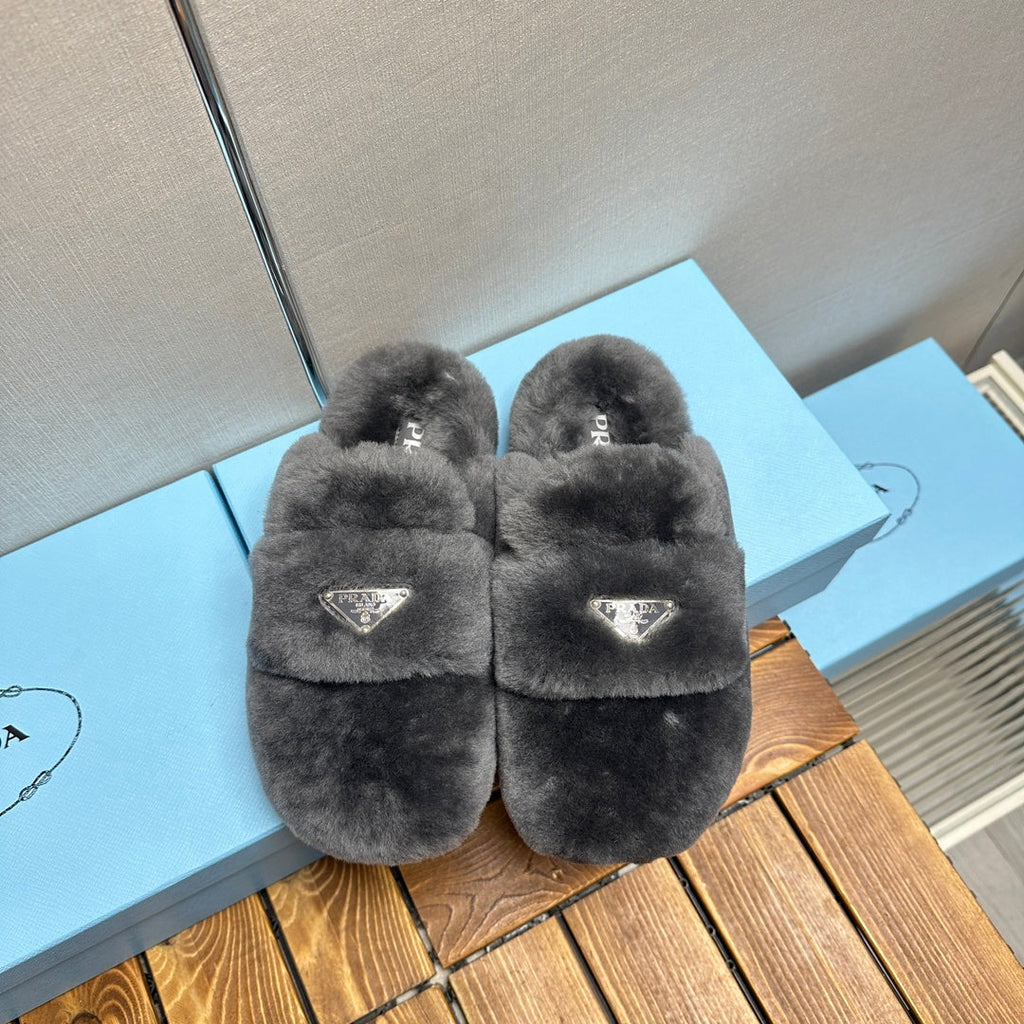 PRADA FLAT MULES IN GRAY RABBIT FUR