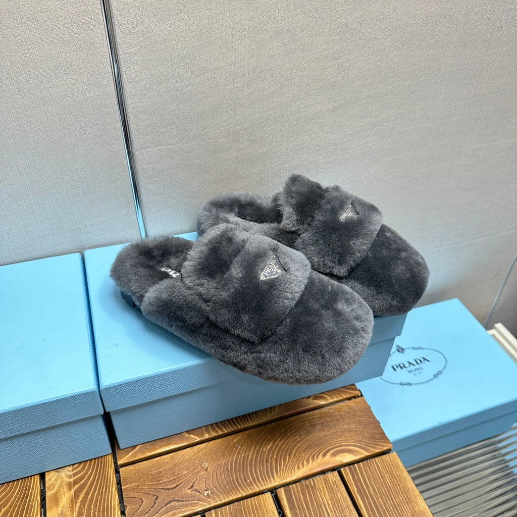 PRADA FLAT MULES IN GRAY RABBIT FUR