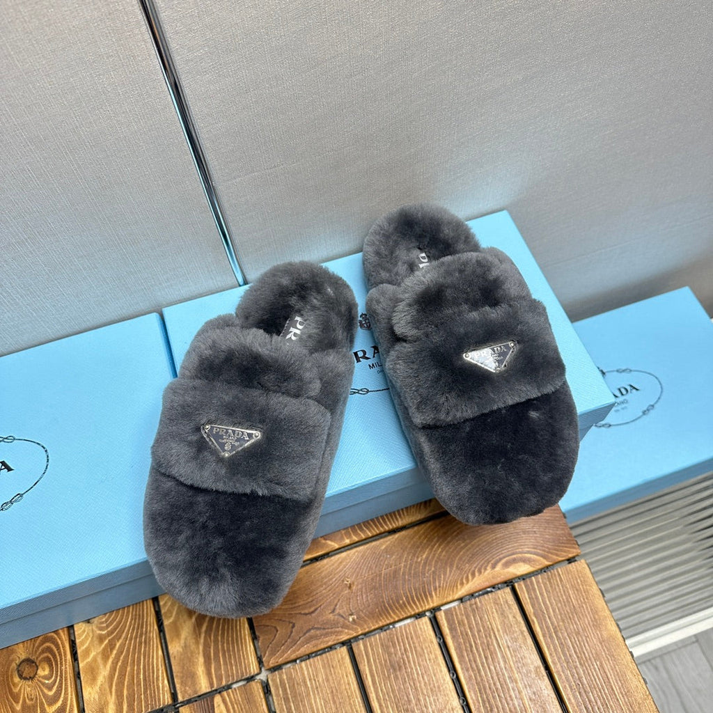 PRADA FLAT MULES IN GRAY RABBIT FUR