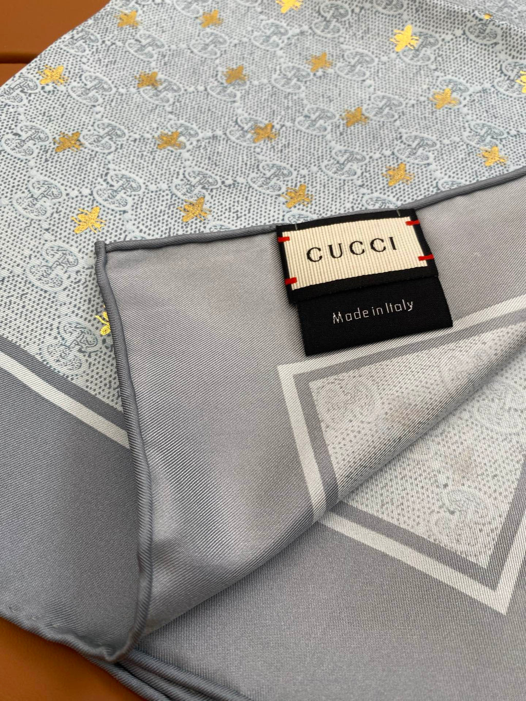 GUCCI 25S SCARF 90 IN SILK 709694