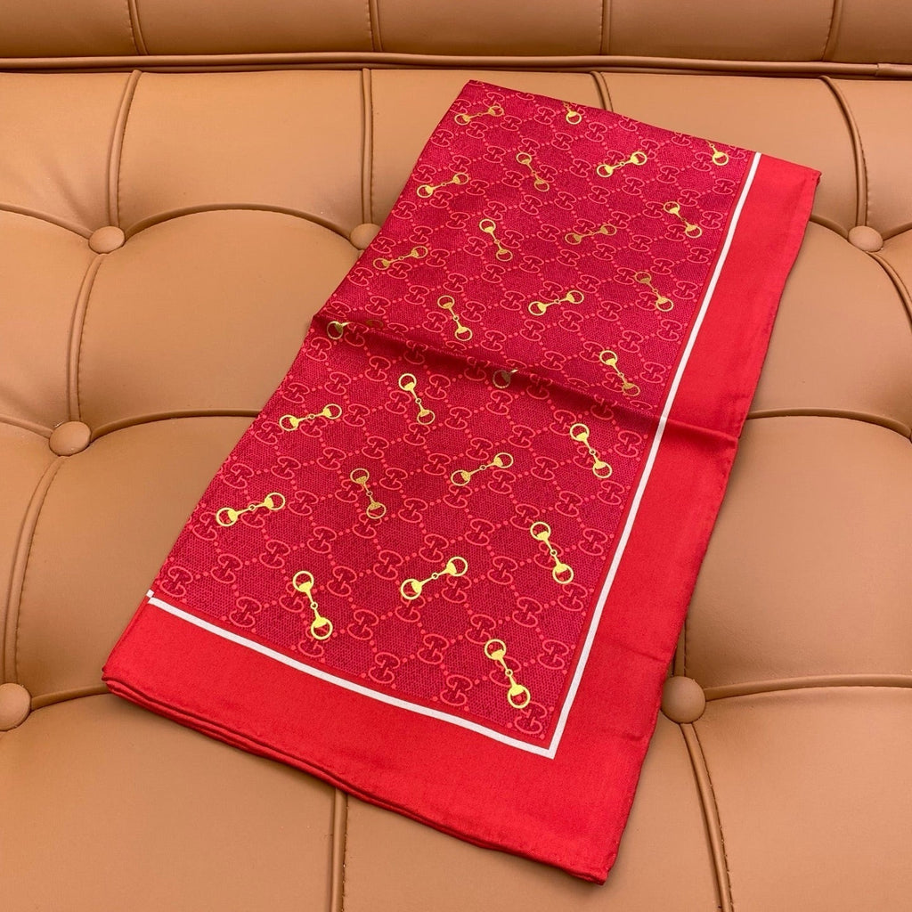 GUCCI 25S SCARF 90 IN SILK 718512