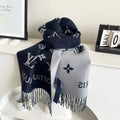 LOUIS VUITTON ESSENTIAL SCARF 186 CM IN NAVY BLUE WOOL 390997