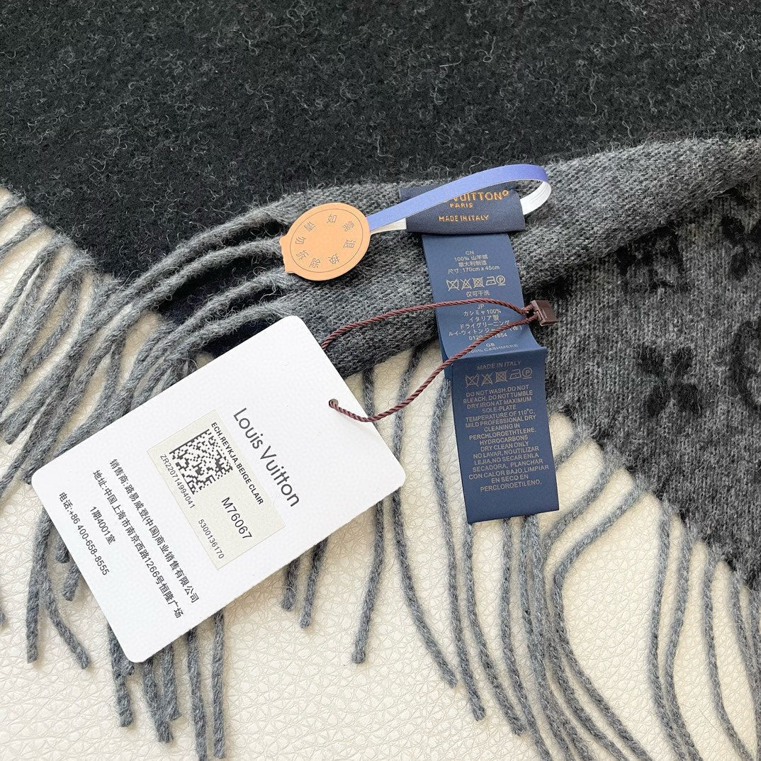 LOUIS VUITTON MONOGRAM GRADIENT 180 CM SCARF BLACK CASHMERE 392957