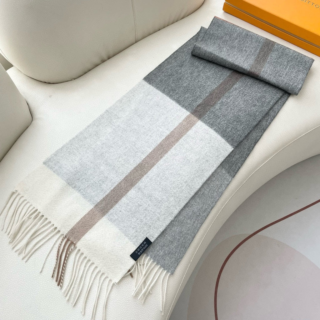 LOUIS VUITTON SCARF 180 CM IN DOVE GRAY CASHMERE 394702