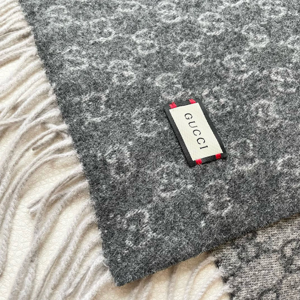 GUCCI SCARF 200 CM IN DARK GRAY MONOGRAM CASHMERE 399764