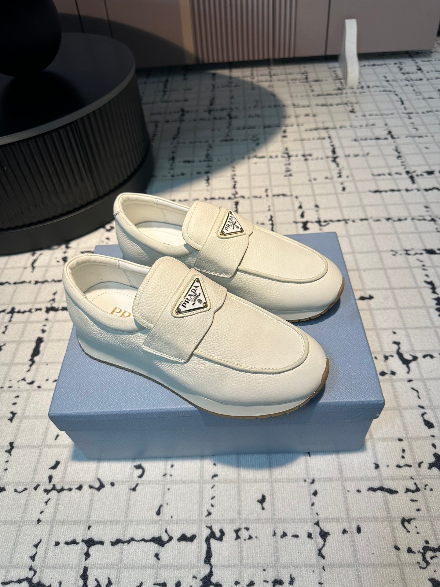 PRADA SPORTY STYLE LOAFERS WHITE CALFSKIN