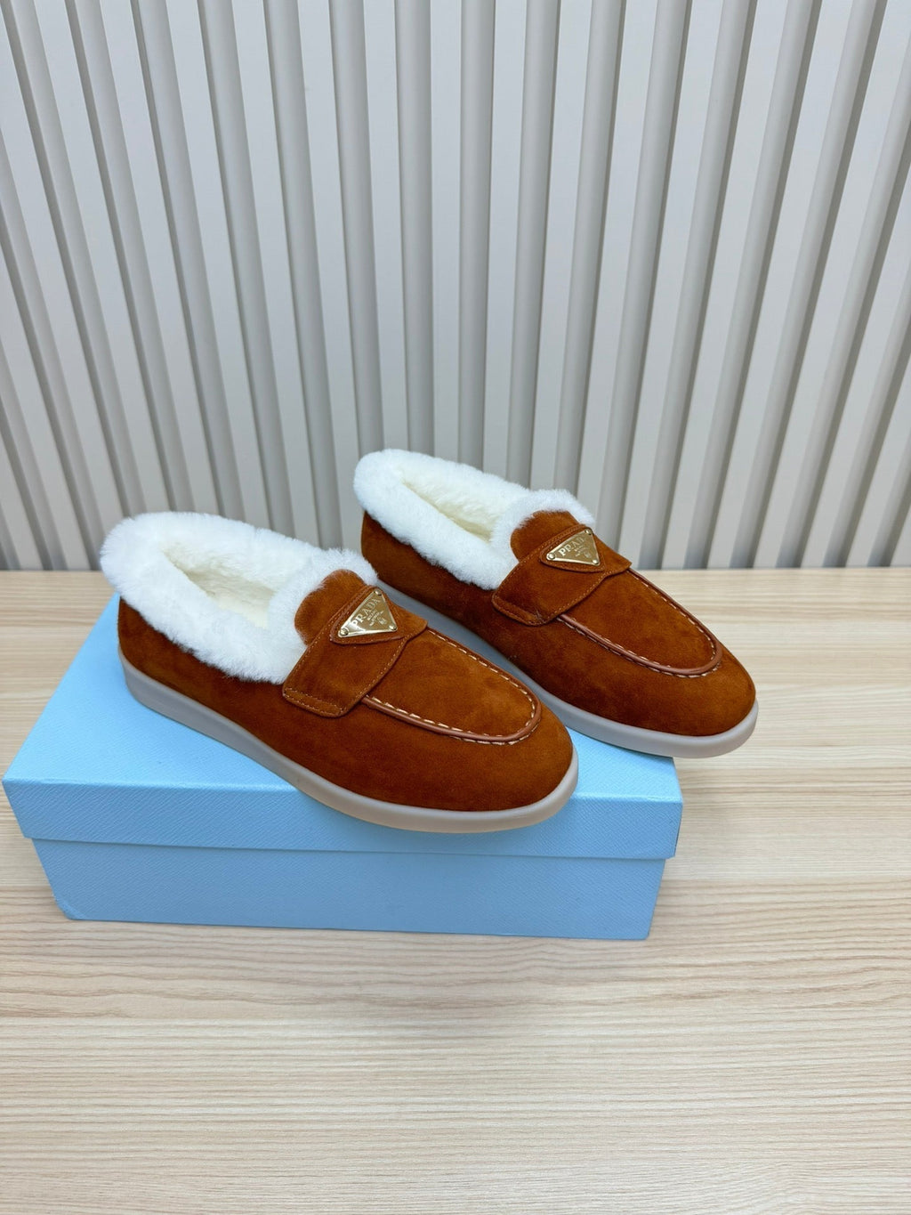 PRADA LOAFER IN RED BROWN SUEDE AND FUR LINING ATTACHED TRIANGLE LOGO