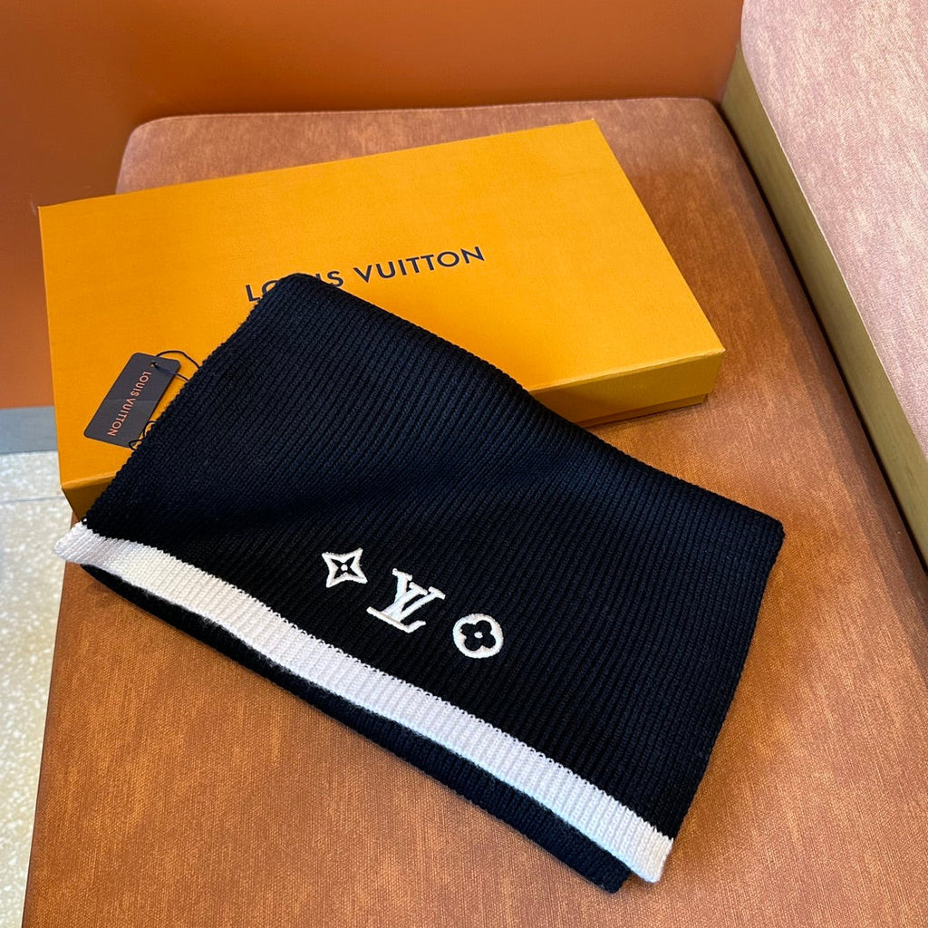 LOUIS VUITTON HEADLINE SCARF 200 CM IN BLACK WOOL 108956