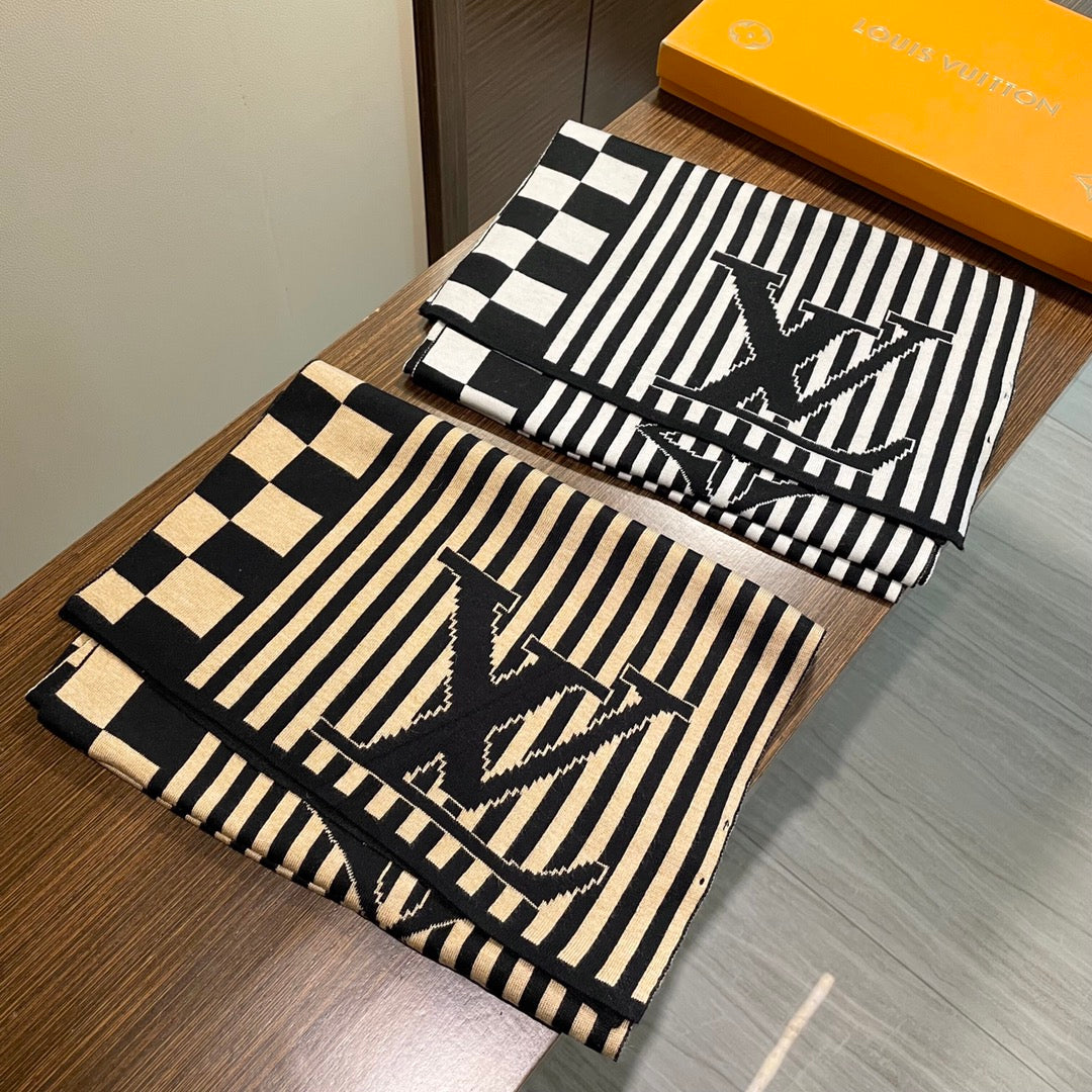 LOUIS VUITTON GRAPHICAL 180 CM SCARF IN WHITE MIX BLACK CASHMERE 388201