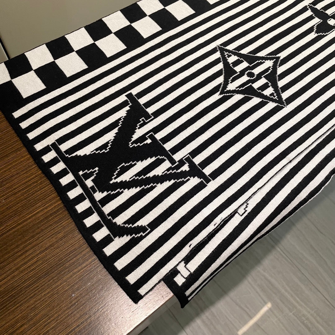 LOUIS VUITTON GRAPHICAL 180 CM SCARF IN WHITE MIX BLACK CASHMERE 388201