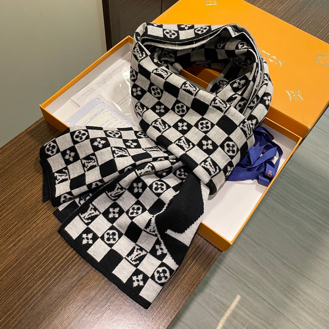 LOUIS VUITTON CLASSIC DAMIER SCARF 200 CM IN BLACK MIX WHITE CASHMERE 389750