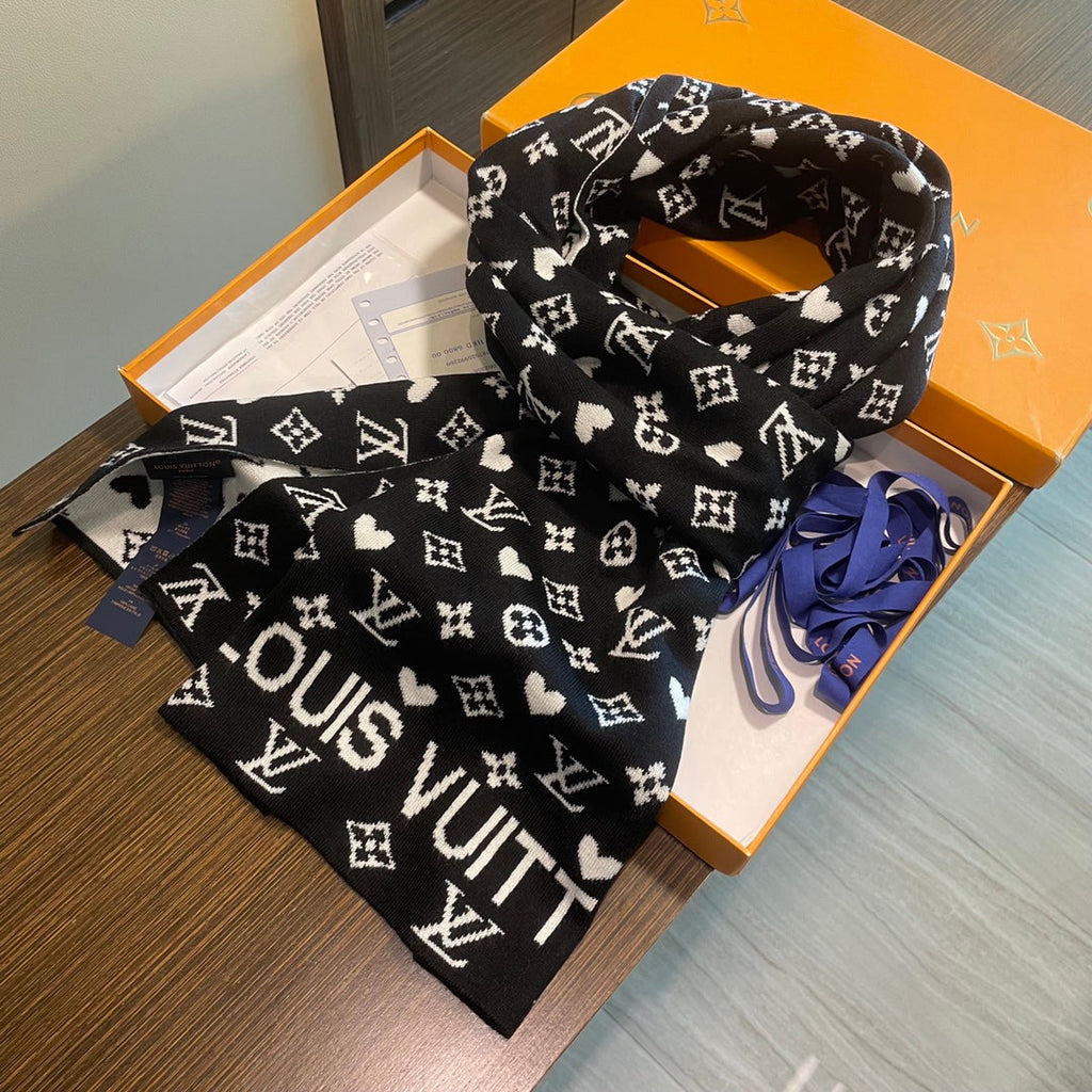 LOUIS VUITTON GAME ON SCARF 180 CM IN BLACK CASHMERE 394760