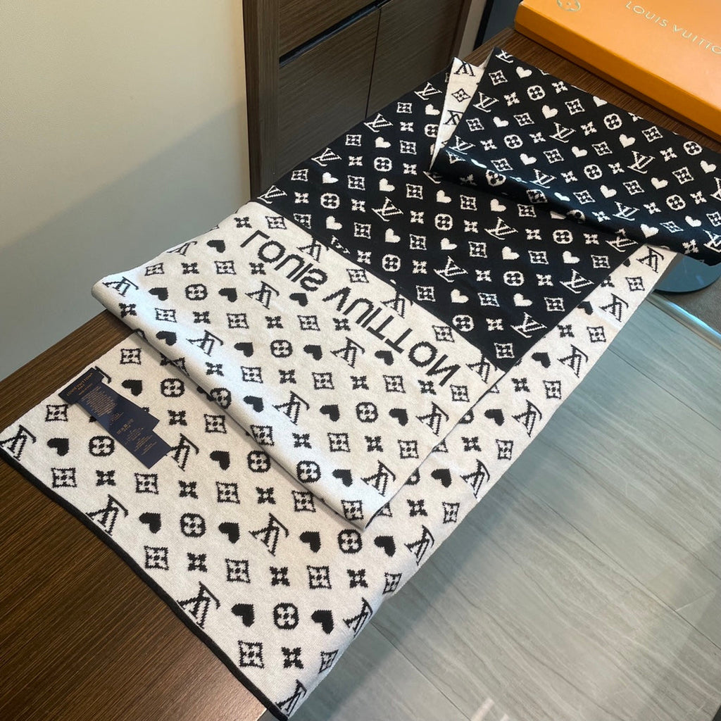 LOUIS VUITTON GAME ON SCARF 180 CM IN BLACK CASHMERE 394760