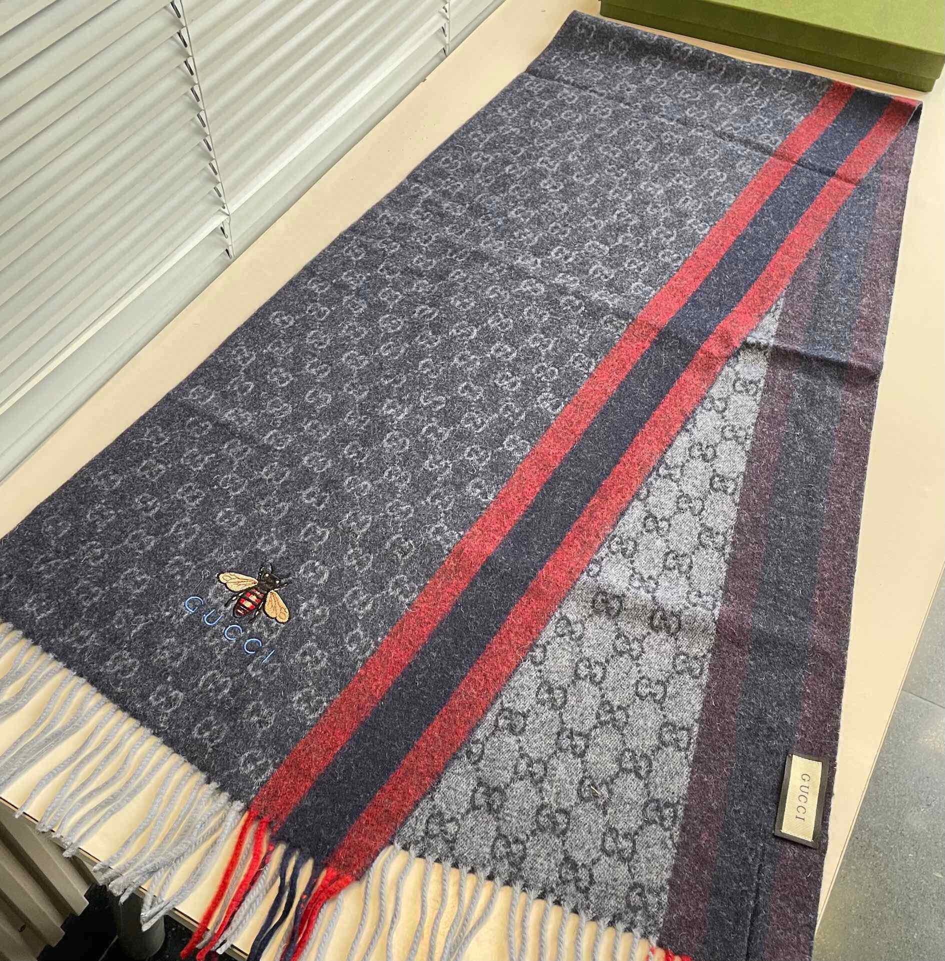 GUCCI STRIPED SCARF 200 CM IN DARK GRAY CASHMERE WITH EMBROIDERED BEE 398533