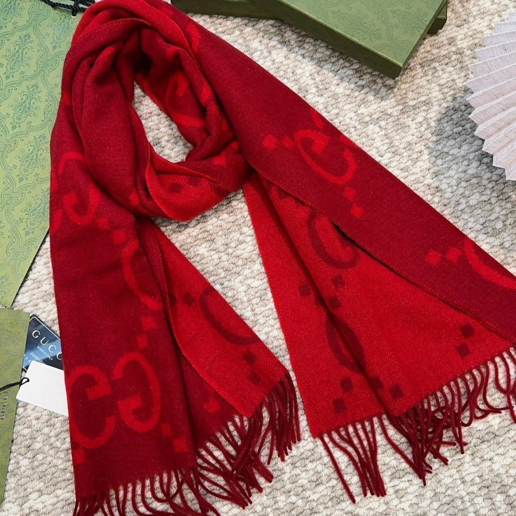 GUCCI SCARF 200 CM IN CHERRY RED CASHMERE 396378