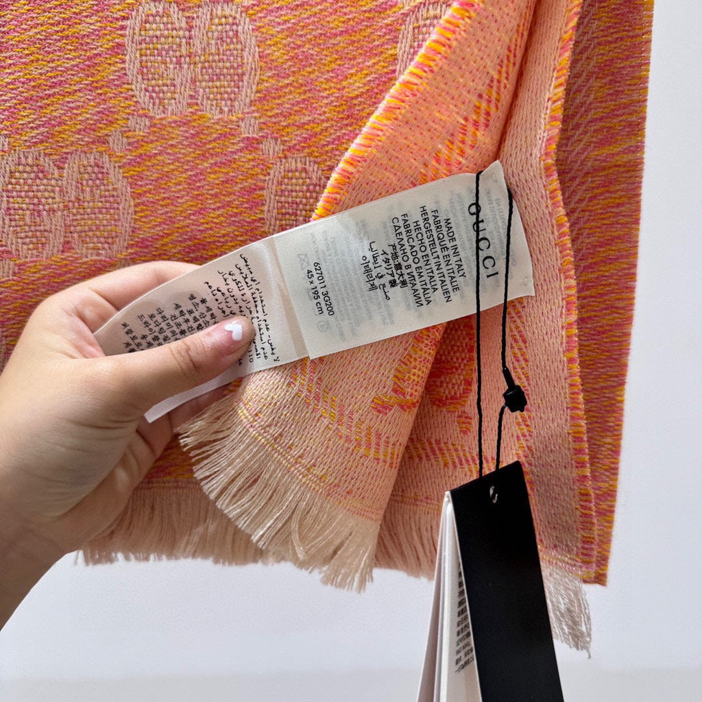 GUCCI SCARF 195 CM IN MELON ORANGE WOOL 399810