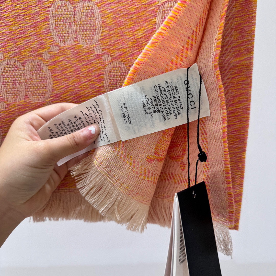 GUCCI SCARF 195 CM IN MELON ORANGE WOOL 399810