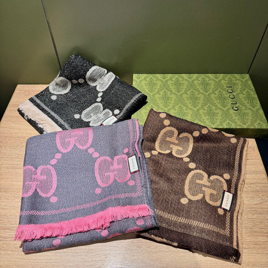 GUCCI SCARF 195 CM IN DARK PINK WOOL LAMÉ JACQUARD 403976