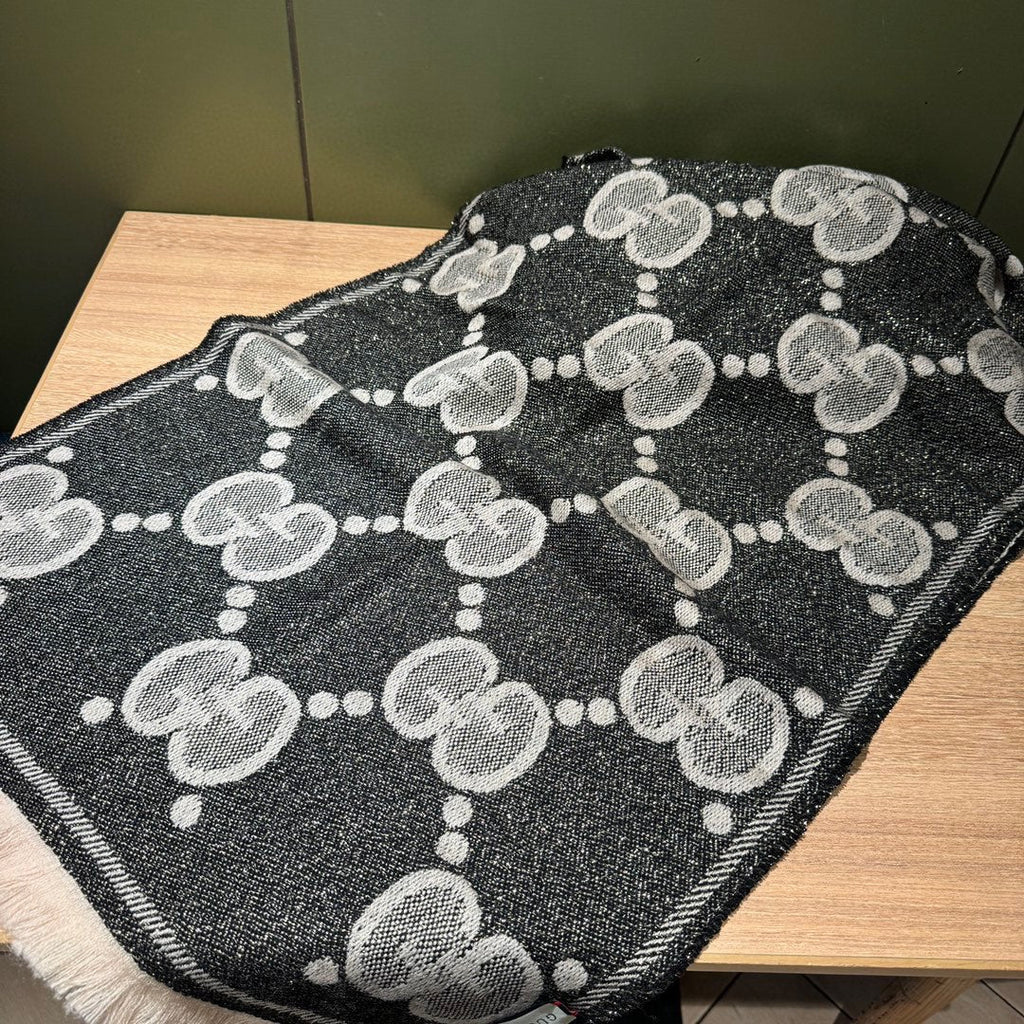 GUCCI SCARF 195 CM IN BLACK AND LIGHT GRAY WOOL LAMÉ JACQUARD 403977