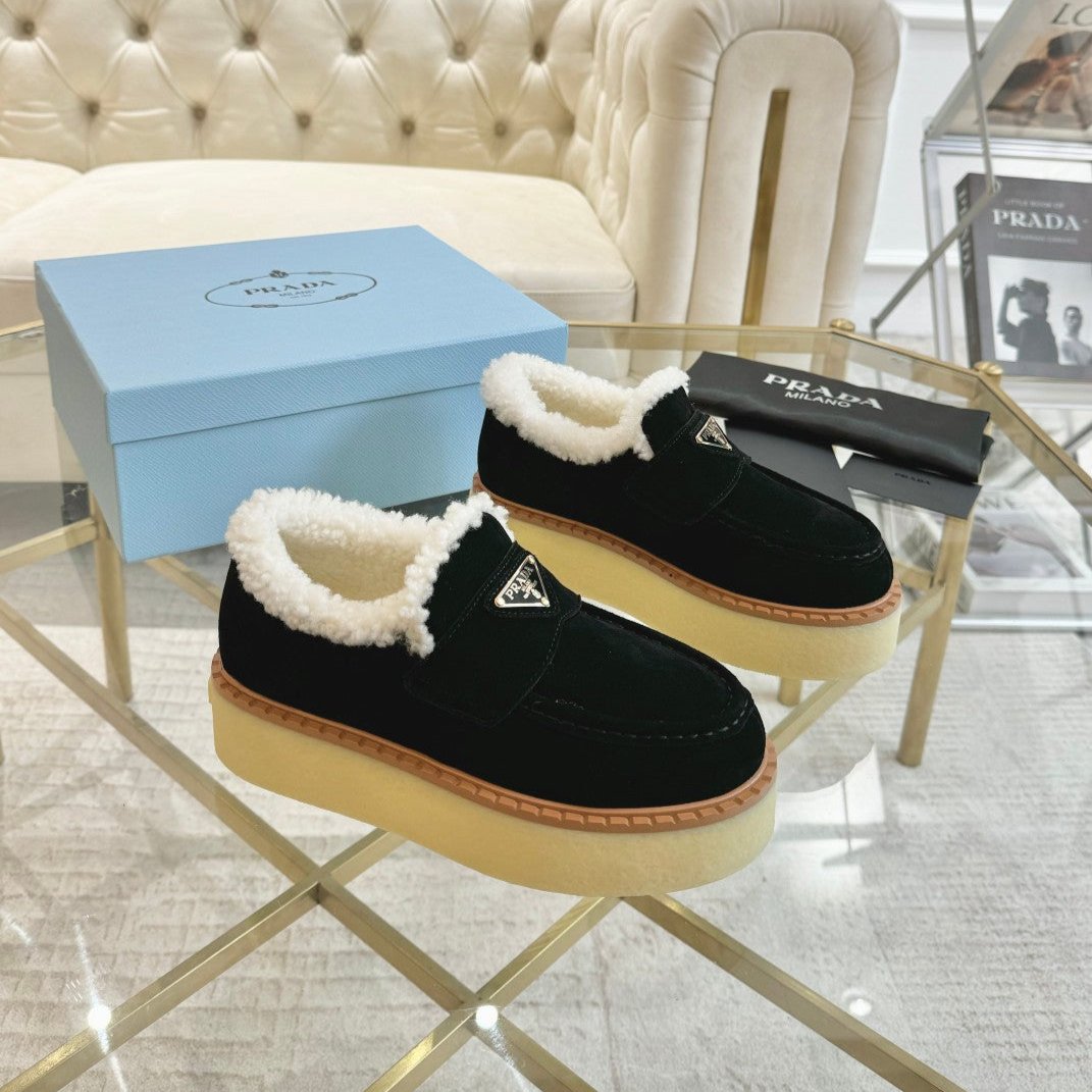 PRADA SUEDE LOAFER BLACK WITH SHEARLING LINING