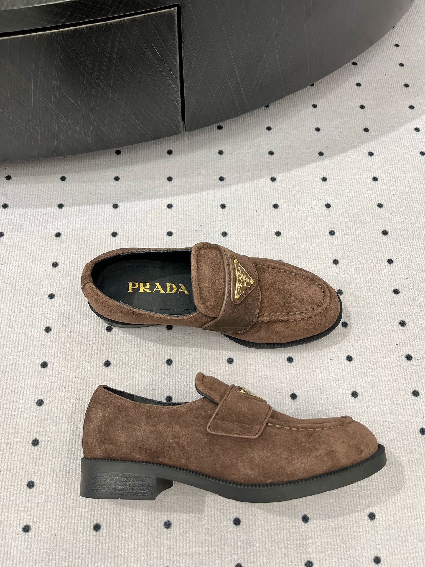 PRADA TRIANGLE LOGO LOAFER IN WOOD BROWN SUEDE