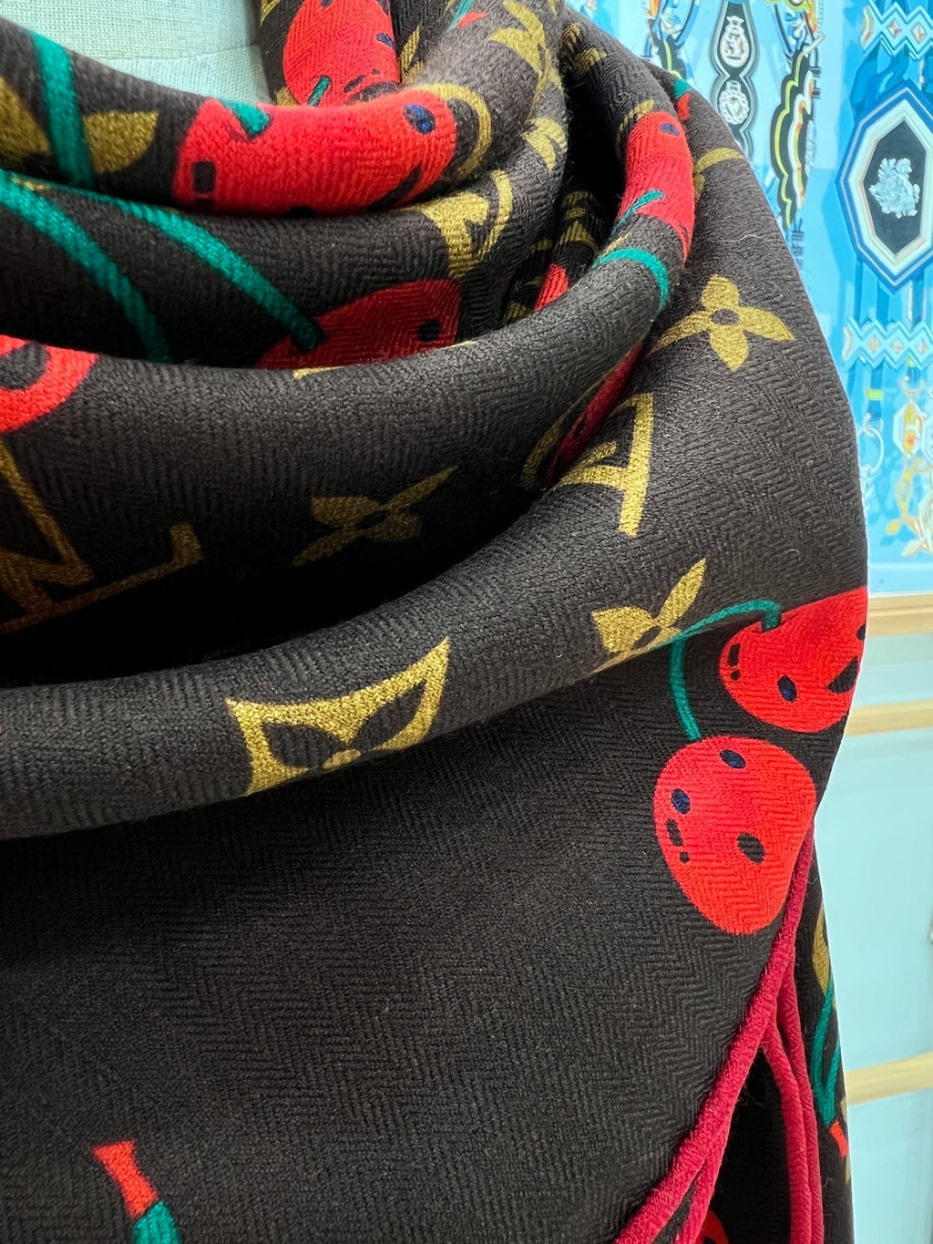 LOUIS VUITTON LV SCARF 135 CM IN WOOL MIX SILK 735873