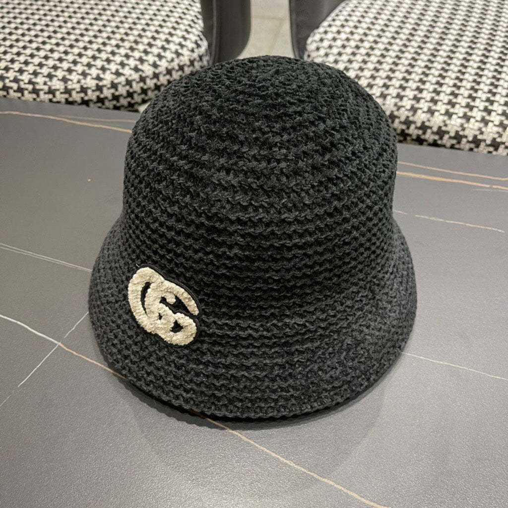 GUCCI BUCKET HAT IN BLACK WOOL 389114