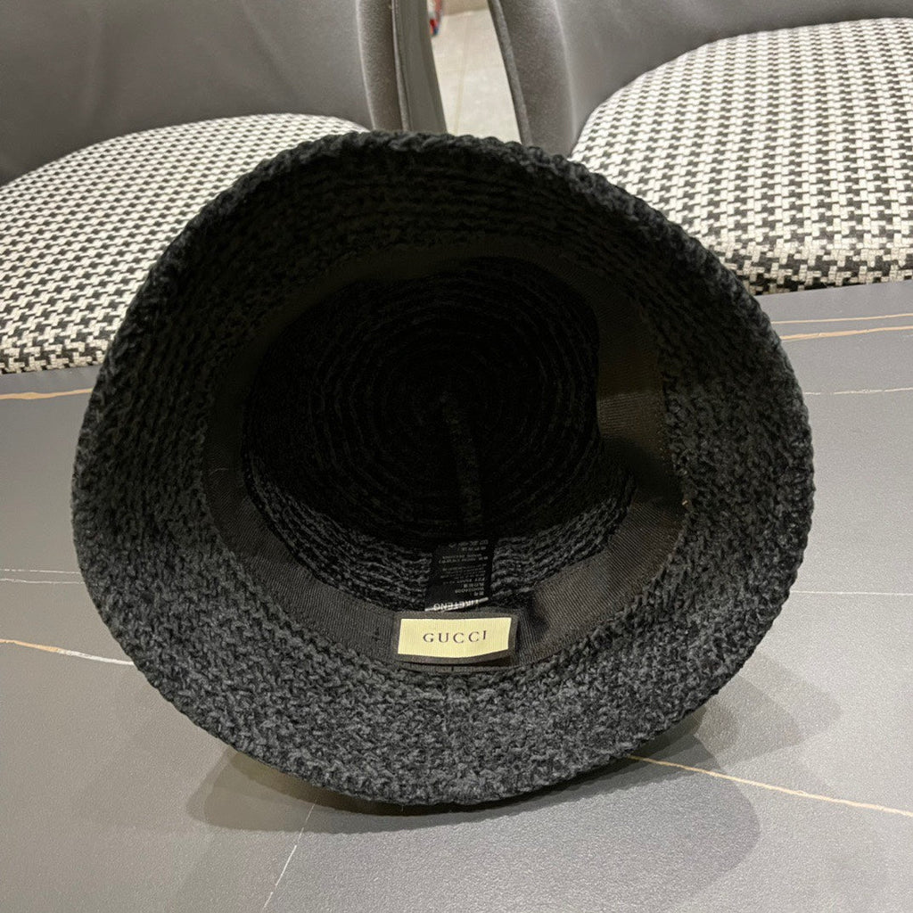 GUCCI BUCKET HAT IN BLACK WOOL 389114