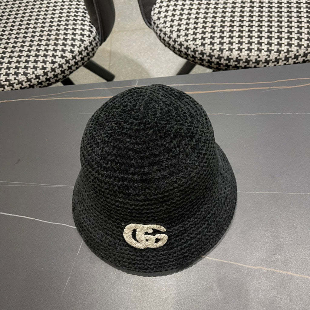 GUCCI BUCKET HAT IN BLACK WOOL 389114