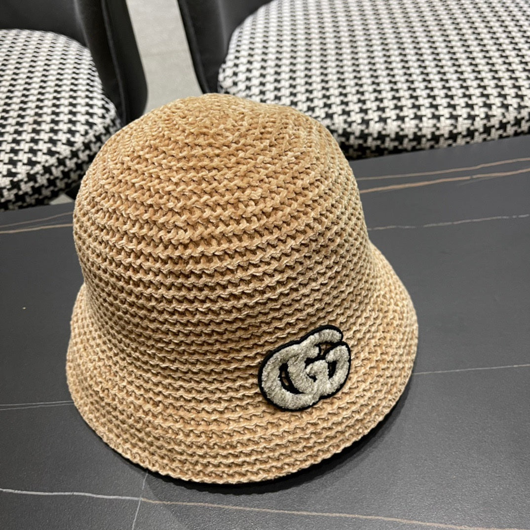 GUCCI BUCKET HAT IN BEIGE WOOL 389115