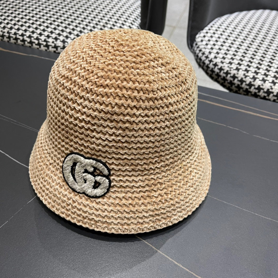 GUCCI BUCKET HAT IN BEIGE WOOL 389115