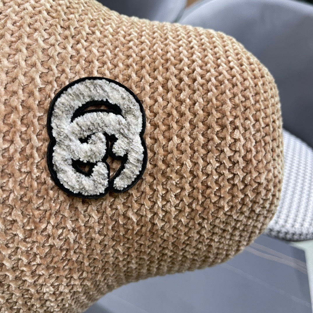 GUCCI BUCKET HAT IN BEIGE WOOL 389115