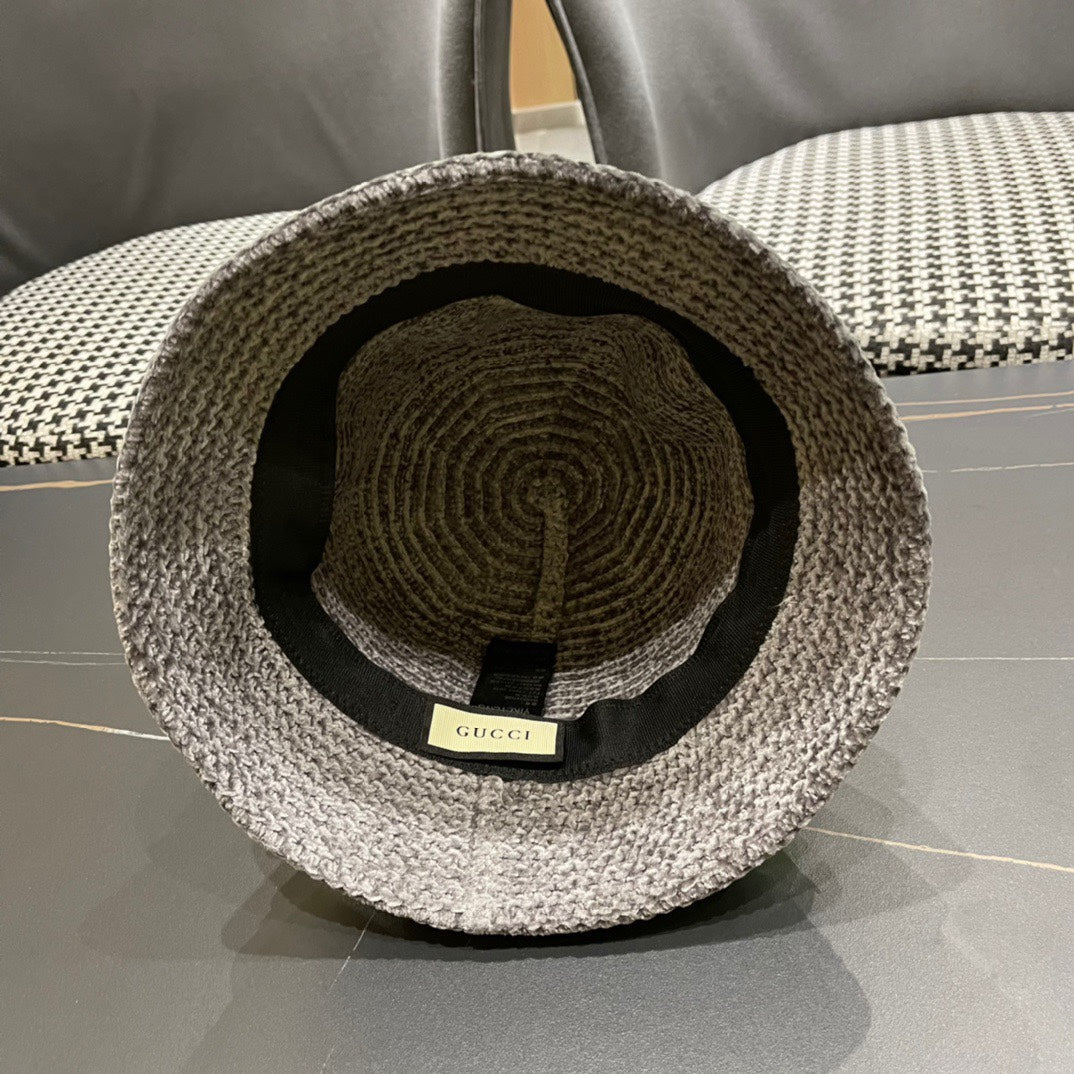 GUCCI BUCKET HAT IN STEEL GRAY WOOL 389116